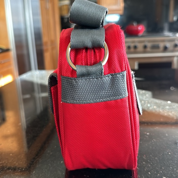 Nikon 1 Series Deluxe Digital Camera CASE - Picture 5 of 9